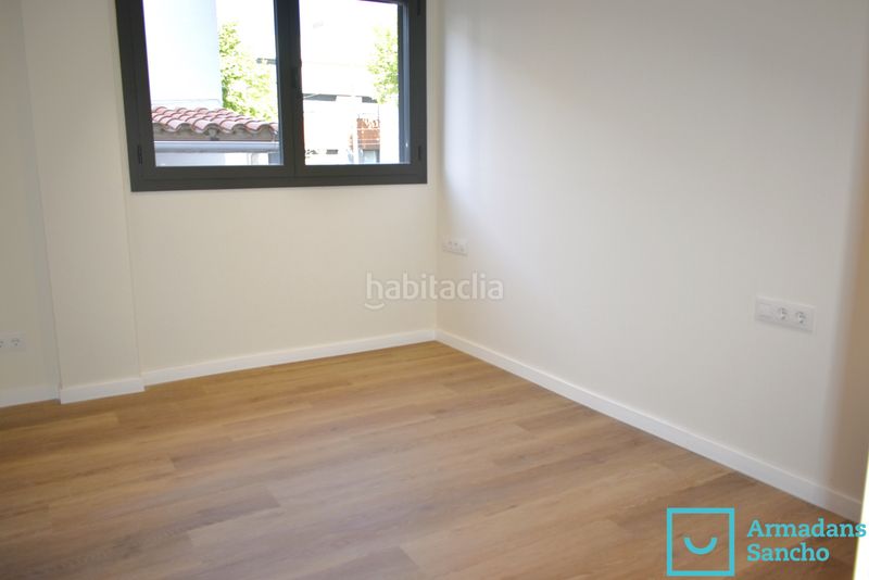 Foto 6e18842b-9c4a-41f4-b1b5-15a06c6b2966. Alquiler piso en carrer valència 4 piso de obra nueva de 108 m² con terraza y parking en Tiana