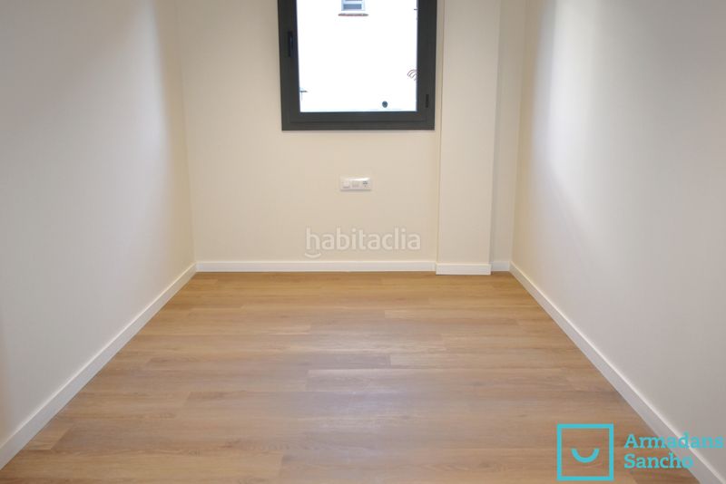 Foto b3c6d934-6264-4ce1-b5c0-11628baa2cc3. Alquiler piso en carrer valència 4 piso de obra nueva de 108 m² con terraza y parking en Tiana