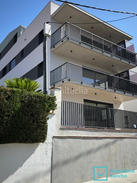 Foto e1322758-b30e-4a44-a90c-82937a4857f0. Alquiler piso en carrer valència 4 piso de obra nueva de 108 m² con terraza y parking en Tiana