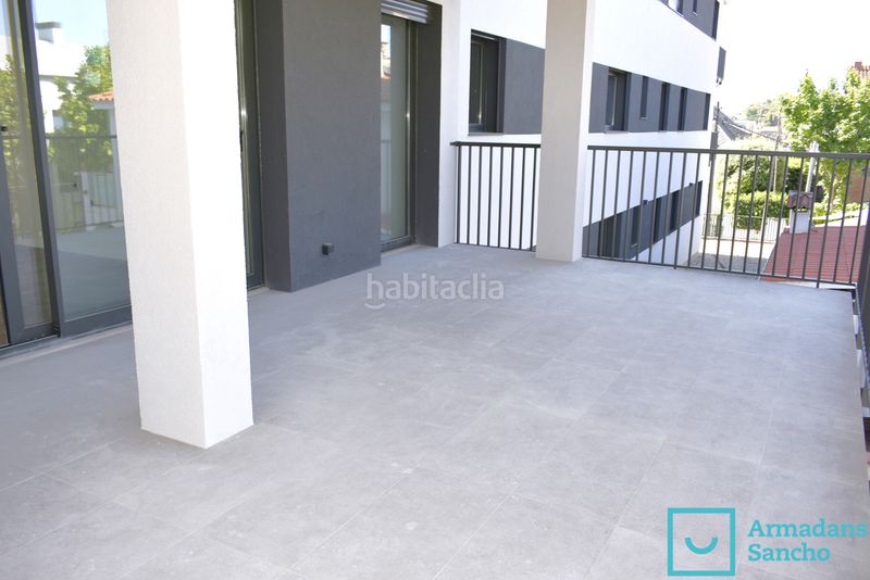 Foto e720abba-facb-488e-9027-3f8331143f85. Alquiler piso en carrer valència 4 piso de obra nueva de 108 m² con terraza y parking en Tiana