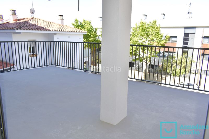 Foto ea7e1543-f2d4-43b9-8ca6-deec24911a5b. Alquiler piso en carrer valència 4 piso de obra nueva de 108 m² con terraza y parking en Tiana