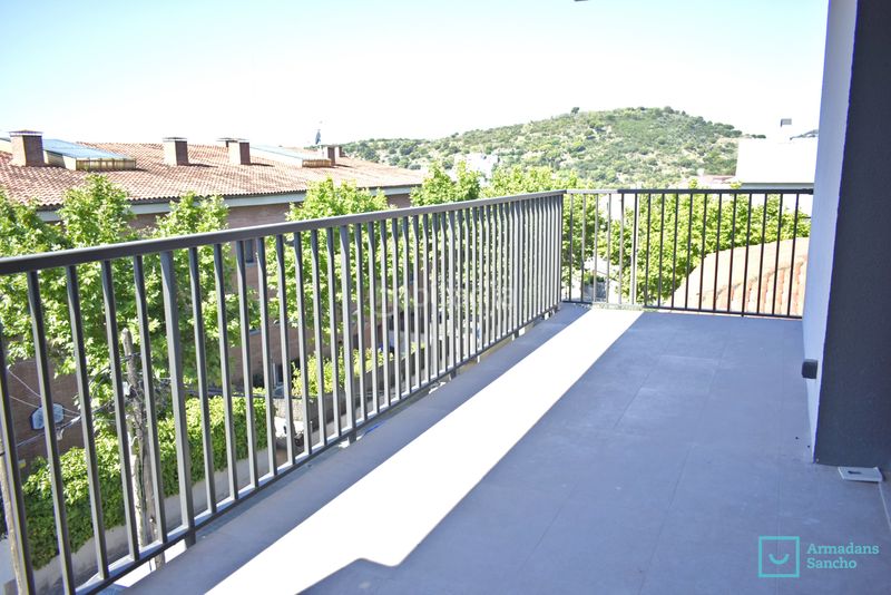 Foto 2b1f8a94-ea63-4b95-8612-891f3b54edf5. Alquiler piso  de obra nueva a estrenar, en Tiana