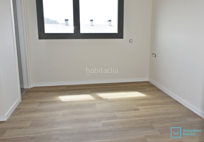 Foto db969b9c-8f0b-4394-857d-6ca77e94a11c. Alquiler piso  de obra nueva a estrenar, en Tiana