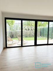 Location Rez-de-chaussée  Avinguda de salvador vilaseca. Si buscas una vivienda amplia y moderna, singular emprius es tu