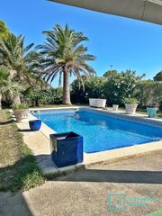 Xalet  Ronda del mar. Exclusiva casa en primera línea de mar en l’ametlla de mar