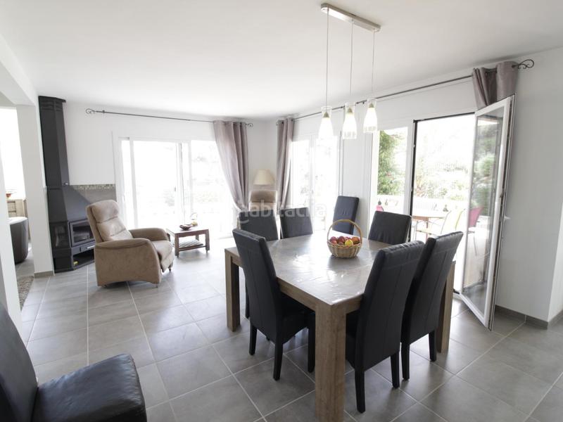 Foto 45196876-dec2-4d2d-851a-ff0aa7d06788. Xalet amb aparcament a Perelló (El)