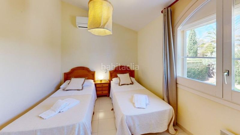 Foto 0fa10102-68e1-4fb4-bfd2-bad101ce221b. Xalet amb piscina a Roques Daurades-L´Estany Ametlla de Mar (L´)