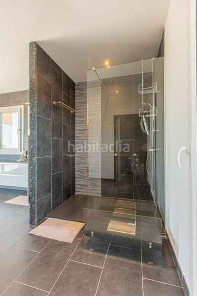 Foto 5d7f3efd-3a2d-4d01-bafd-a639c66fd0d8. Haus mit heizung pool in Ampolla (L´)