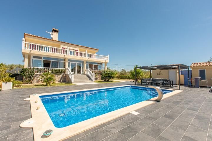 Foto 93c6d40f-99cb-42a3-acf3-c617666625eb. Haus mit heizung pool in Ampolla (L´)