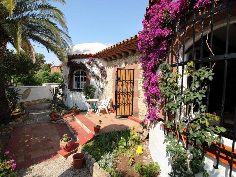 Foto 525624e7-9208-4395-b8db-6eea86a760a6. Casa amb aparcament piscina a Centre Miami Platja