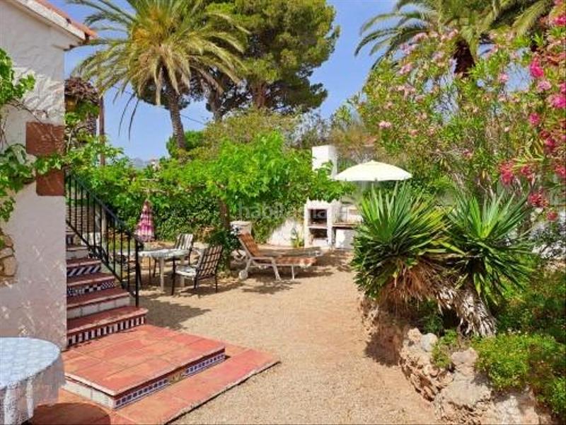 Foto a493ba87-2abd-49ad-9d25-c4cfb068d812. Casa amb aparcament piscina a Centre Miami Platja