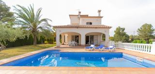 Chalet in N/a. Chalet en venta en costa, 4 dormitorios.
