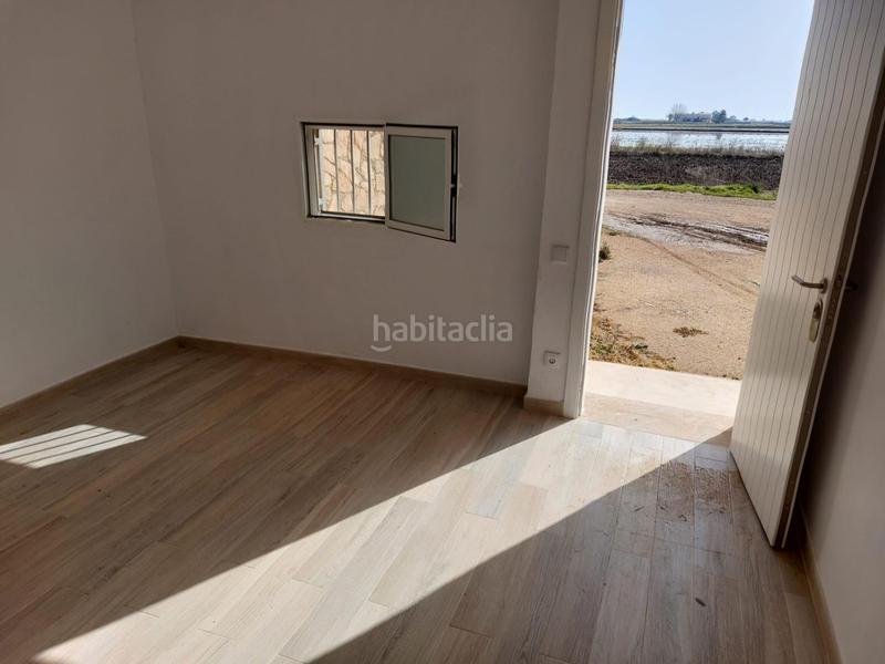 Foto c5322d34-4496-4d67-9dd9-c65e22623bec. Masía en Ampolla (L´)