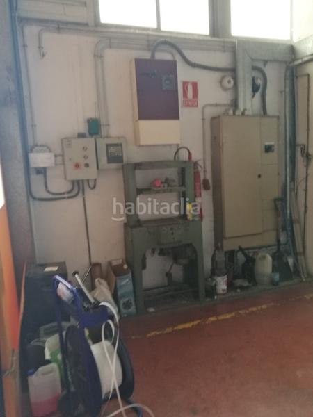 Foto ed81a530-a024-4859-8f17-216a7e3e1f6a. Nau industrial a poligono industrial-comercial montigala de Badalona. 56 a Badalona