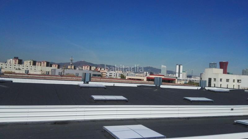 Foto 7a98e617-ec32-409c-9f50-b8d218fef5d5. Rent industrial building in poligono gran via sur in Hospitalet de Llobregat (L´)