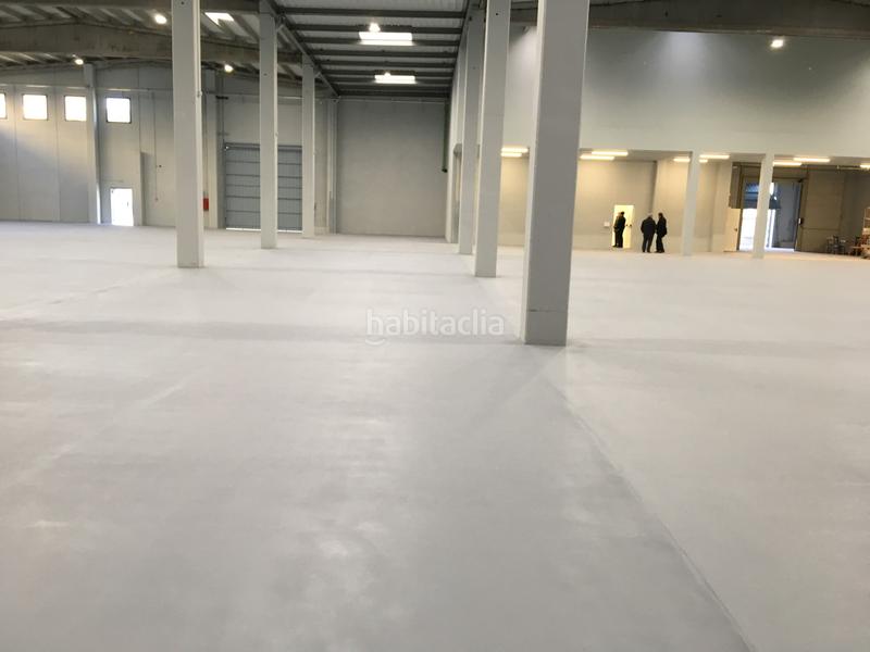 Foto e176bd95-ba4e-4bef-95ca-80f1053b77e1. Rent industrial building in poligono gran via sur in Hospitalet de Llobregat (L´)