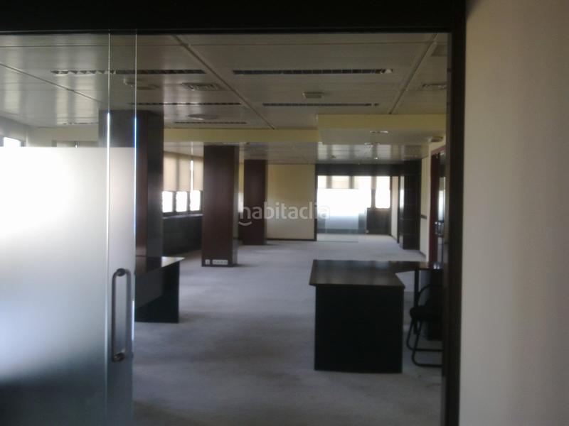 Foto ae00daff-6119-4c24-ab23-bbd78c151898. Lloguer oficina a francesc macia 7 a Barri de les Corts Barcelona