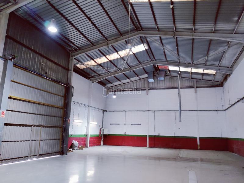 Foto 2c7860b9-d44e-4f65-a35d-74eb066f0de7. Affitto capannone industriale in poligono pedrosa in Hospitalet de Llobregat (L´)