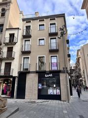 Lloguer Local Comercial a Major 90