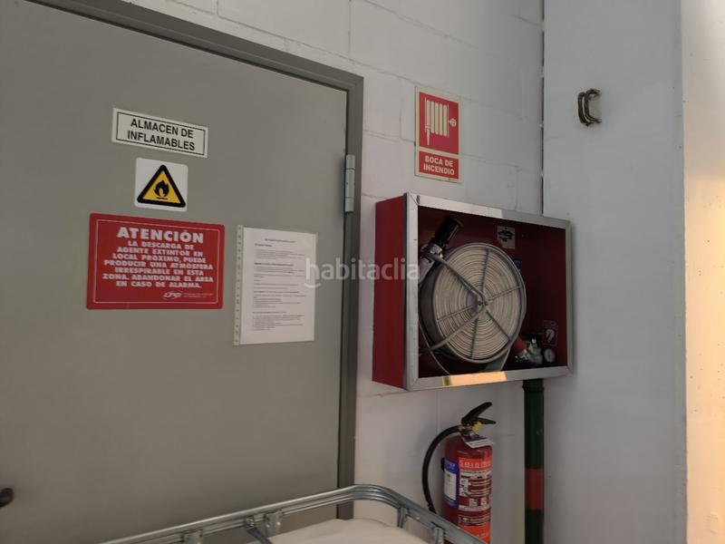 Foto 06c1d11c-c2bd-4c74-a499-e21e6dd756ae. Rent industrial building in Bon Pastor Barcelona