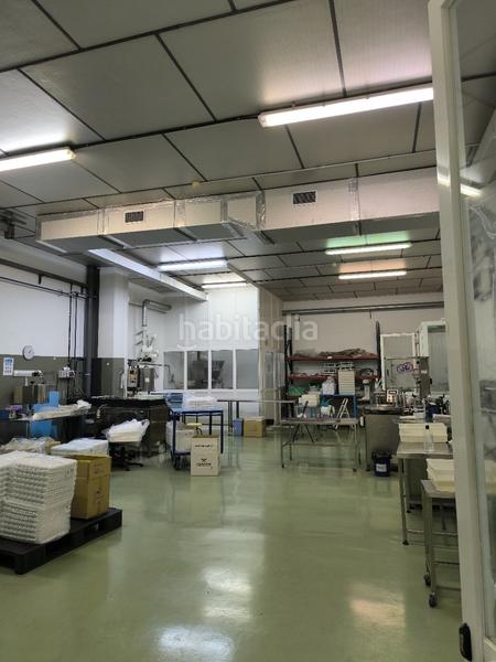 Foto ed26c3c9-56d4-4d8c-81f3-ac3eae042dea. Rent industrial building in Bon Pastor Barcelona
