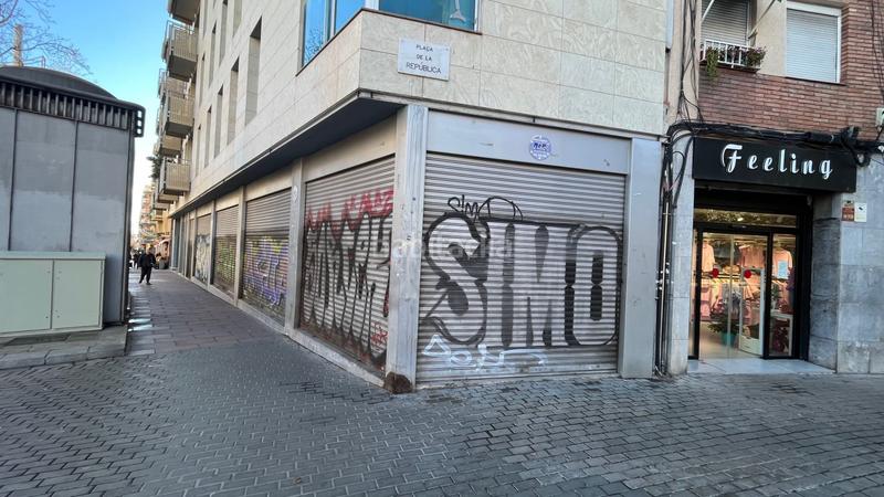 Foto 7c1ba37d-967d-4ab9-8eea-f52487599076. Rent business premise in valldaura 222 in Porta Barcelona