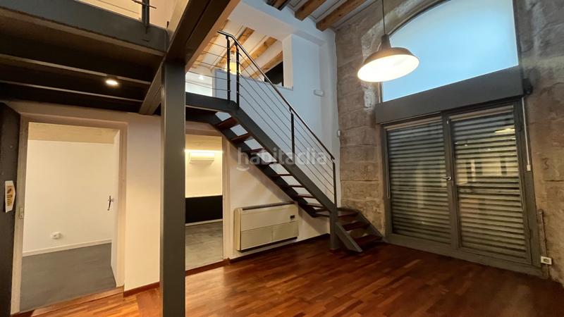 Foto 9364ee6e-ee4e-4fdc-9993-4789adadc897. Location local commercial dans ripoll / misser ferrer 18 dans Barcelona