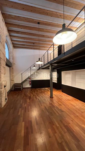 Foto 9965c370-17f8-4b8b-a45e-197481d6754d. Location local commercial dans ripoll / misser ferrer 18 dans Barcelona