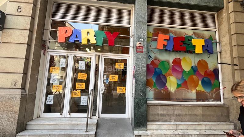 Foto 4fde4af8-be07-476b-8156-af3de008e1c2. Local comercial en pintor fortuny 6 en Raval Barcelona