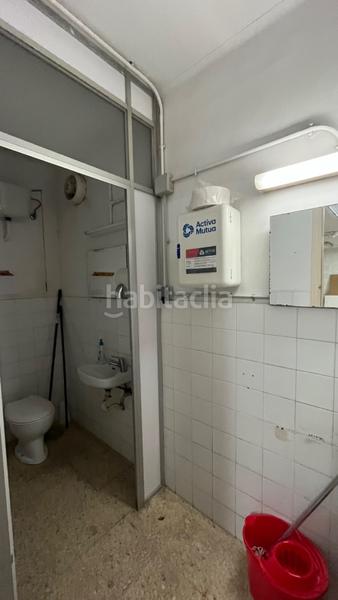 Foto 367cf21e-4c99-424e-aac3-4d40cc23887c. Rent business premise in badal 58 in La Bordeta Barcelona