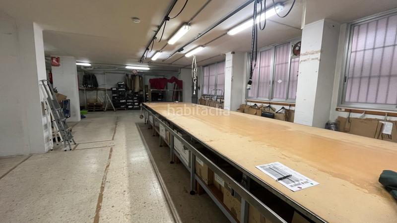 Foto ed7b7fc0-457b-444b-88be-60aea9946ea7. Rent business premise in badal 58 in La Bordeta Barcelona