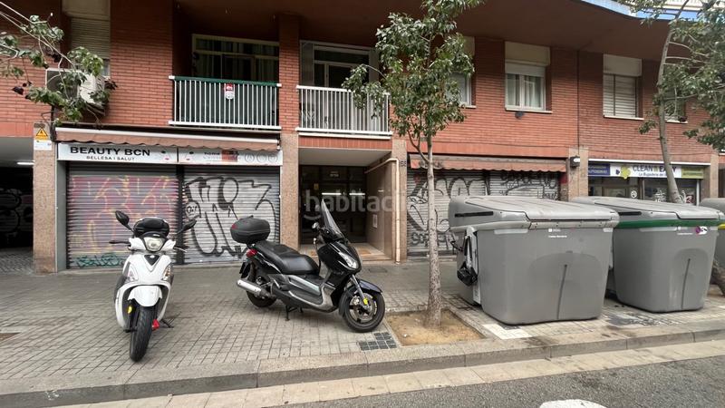 Foto f67150ec-4795-497d-82ca-94039089ee40. Miete geschäftsraum in badal 58 in La Bordeta Barcelona