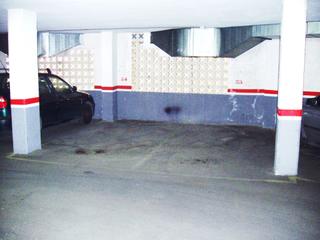 Parking coche en Maragall 264