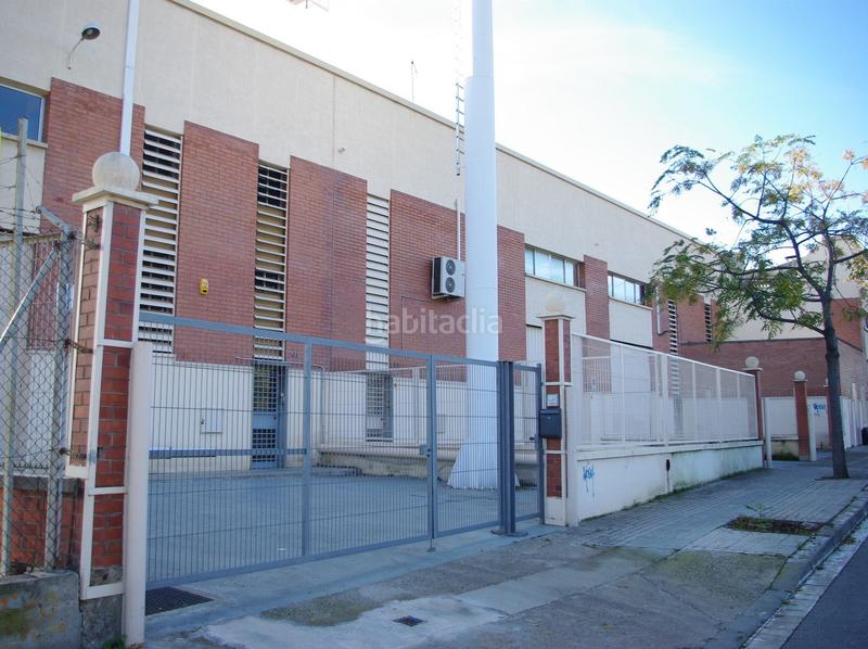 Foto eec985f7-4552-4e31-ae63-66562f877fcd. Rent industrial building in can ribo in Pomar Badalona