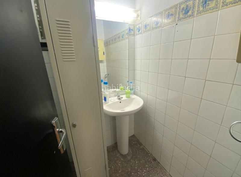 Foto 3944b566-14cb-4183-9210-60ffd11e4be7. Alquiler local comercial en mistral 17 en Sant Antoni Barcelona