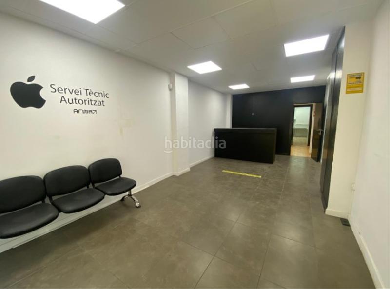 Foto a0485247-220d-499b-a5d1-977d7424caa8. Lloguer local comercial a mistral 17 a Sant Antoni Barcelona