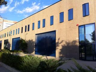 Lloguer Nau industrial a Nave en alquiler- hospitalet