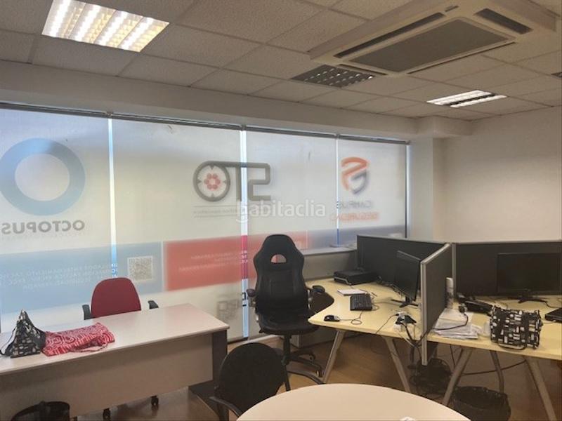 Foto 42392d12-95c9-4c4f-a836-187b61d824e7. Local commercial dans del comte de salvatierra 5-15 dans Barcelona