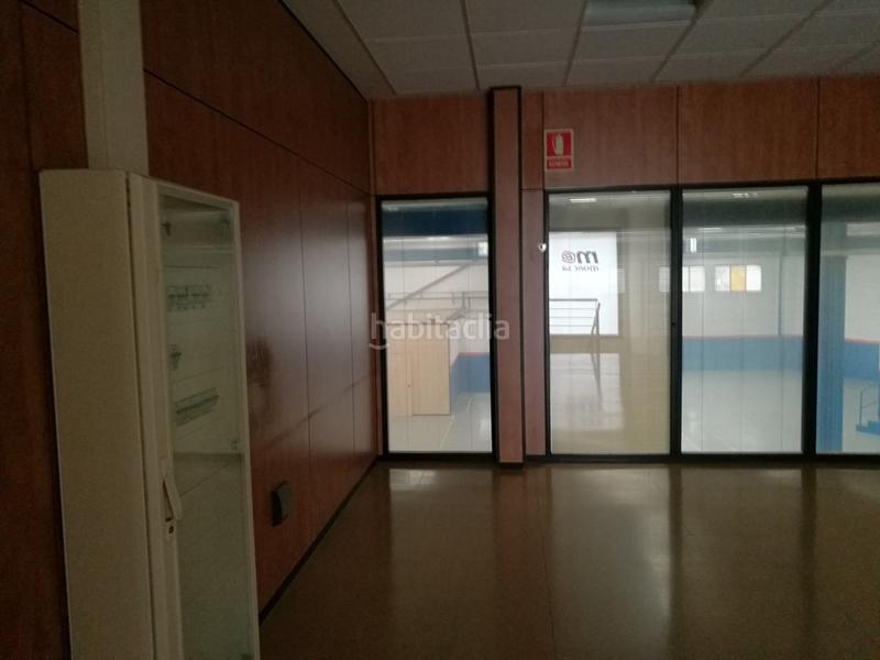 Foto 0f59567b-9293-4050-9502-5dfce34292f4. Location bâtiment à usage industriel dans poligono fontsanta dans Sant Joan Despí