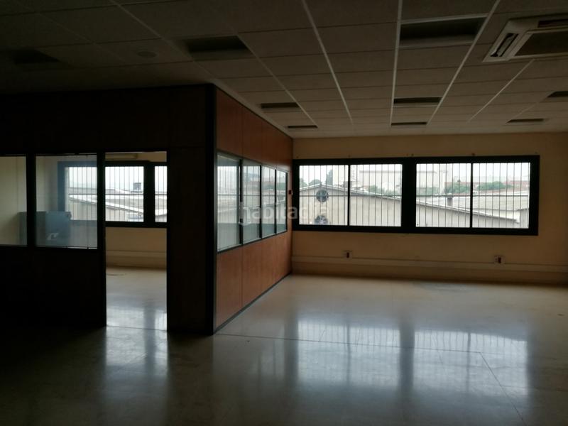 Foto 75427974-cf26-4023-a15a-3a6f7bd44e77. Location bâtiment à usage industriel dans poligono fontsanta dans Sant Joan Despí
