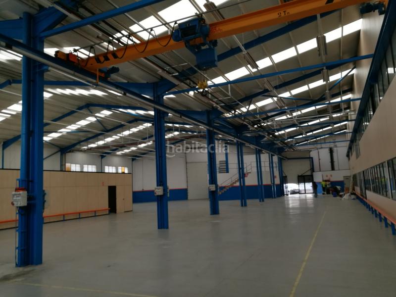 Foto dc709491-4344-4964-906d-68a3c1ca89b5. Location bâtiment à usage industriel dans poligono fontsanta dans Sant Joan Despí