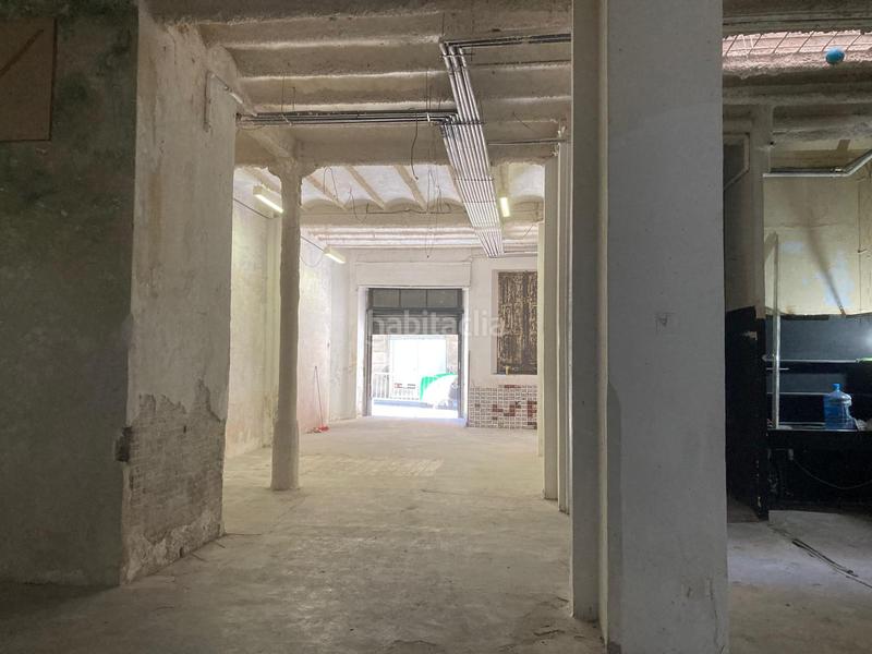 Foto d0c8e83f-1a49-4b58-b660-88ce7a81ea75. Alquiler local comercial en de julià portet 5 en Gòtic Barcelona