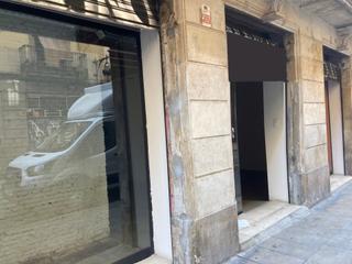 Affitto Locale commerciale in Princesa 19
