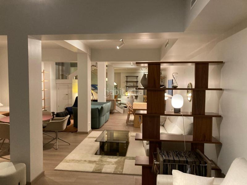 Foto 781762c9-ae96-441d-aa36-c06f744612f0. Traspàs local comercial a diagonal 419 a L´Antiga Esquerra de l´Eixample Barcelona