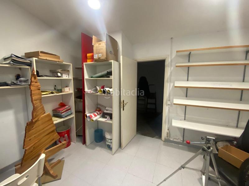 Foto 12b9f90a-70e9-4fea-bbc0-db1e4451a27d. Local comercial a de les corts catalanes 478 a Sant Antoni Barcelona