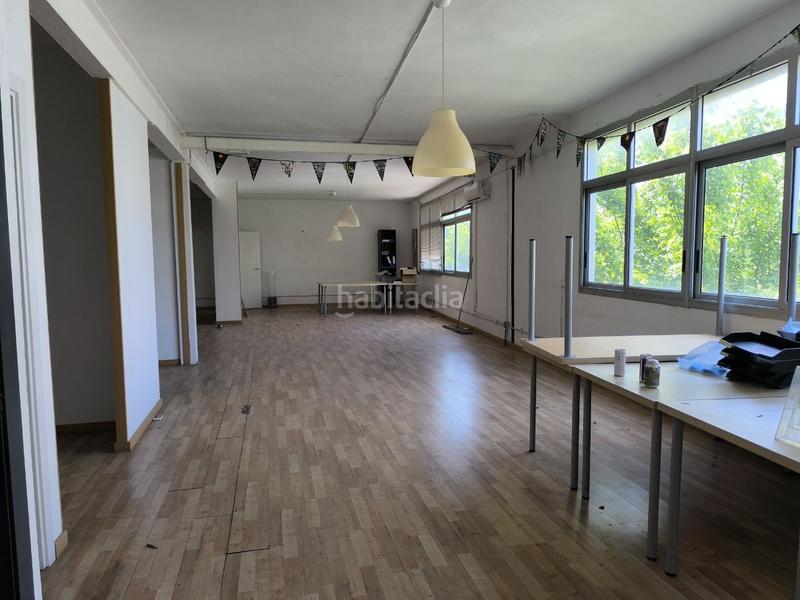 Foto 67c13c3a-eba1-47bb-a6b9-5fc88e3ee165. Rent industrial building in poligono carretera del mig in Hospitalet de Llobregat (L´)