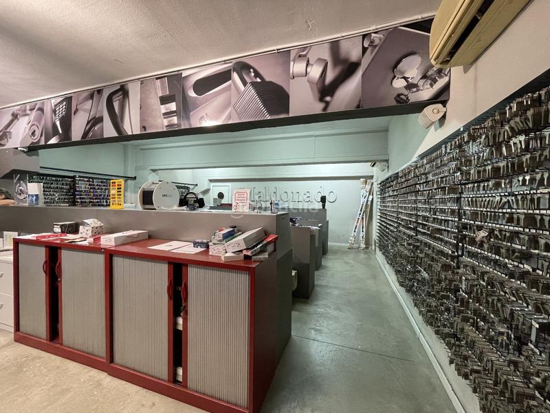 Foto 5f7312aa-769e-40da-9853-b1875d8d126f. Local comercial en d'arago 384 en Dreta de l´Eixample Barcelona