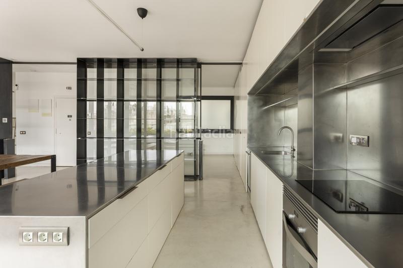 Foto 08f0f03e-5764-4695-a8f1-f358310d5cb0. Rent office space in de roger de llúria 44 in Dreta de l´Eixample Barcelona