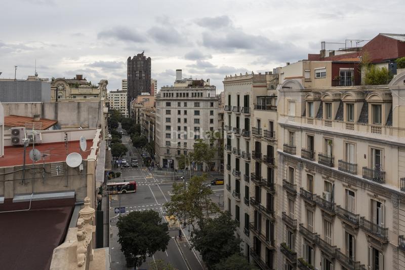 Foto d7cecf15-4fd0-4711-8722-1381b2a9ba29. Rent office space in de roger de llúria 44 in Dreta de l´Eixample Barcelona