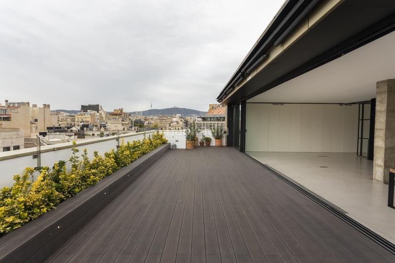 Foto 8da0487b-af4b-41fb-a19e-57c399960c91. Alquiler oficina en de roger de llúria 44 en Dreta de l´Eixample Barcelona